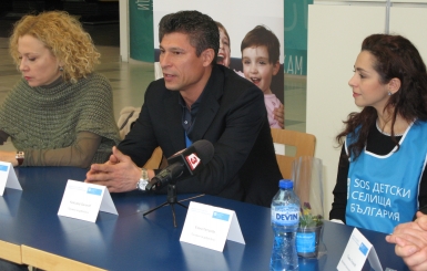 Посланикът на СОС Детски селища Краси Балъков се включи в поредна благотворителна кампания