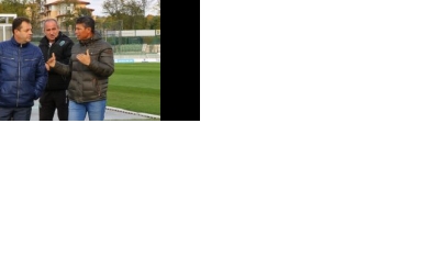 Красимир Балъков и кметът на Велико Търново Даниел Панов, обсъдиха проектирането на футболна учебна база